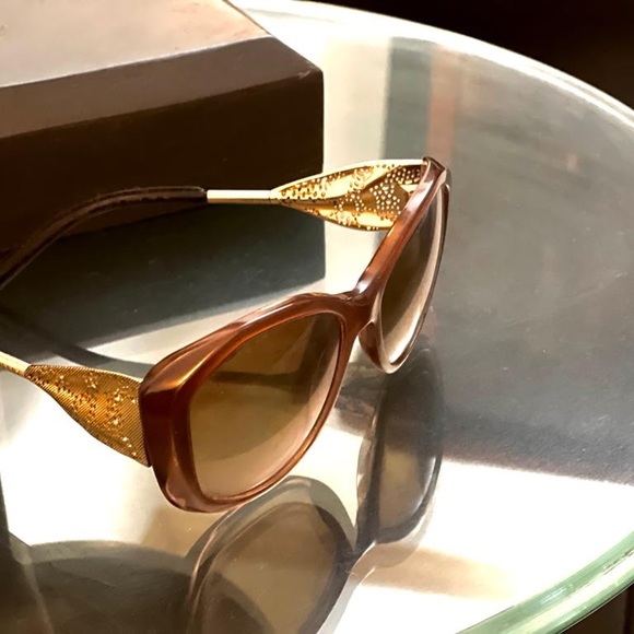 New!Original&Authentic Burberry Gabardine Collection Sunglasses Fine GoldDesign - Picture 6 of 8